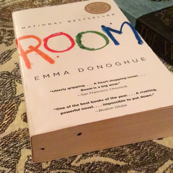 Books by Emma Donoghue The Wonder lrg soft cover & Room paperback award winning - Picture 7 of 12